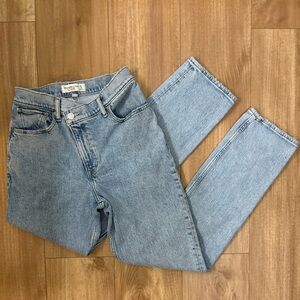 Abercrombie & Fitch 90s Straight Asymmetrical Waist Jeans 27/4R Curve Love